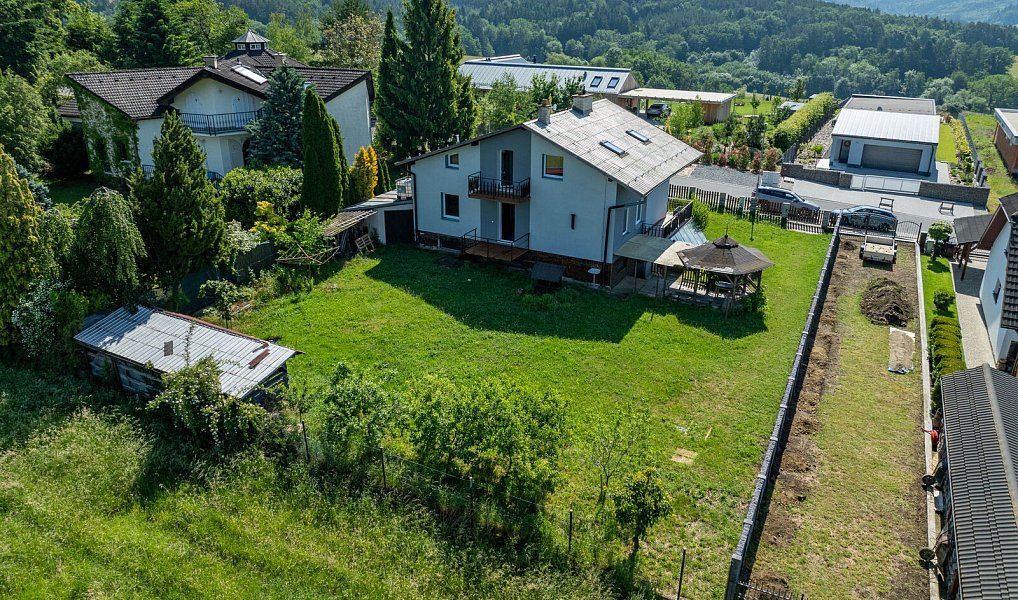 Prodej domu 408 m² s pozemkem 843 m², Pozlovice – náhled fotky 4