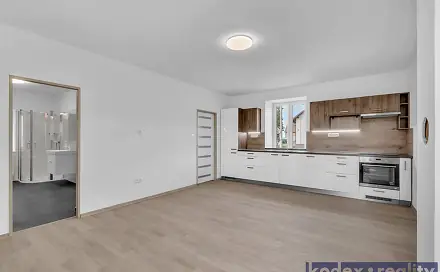 Pronájem bytu 4+kk 91 m²