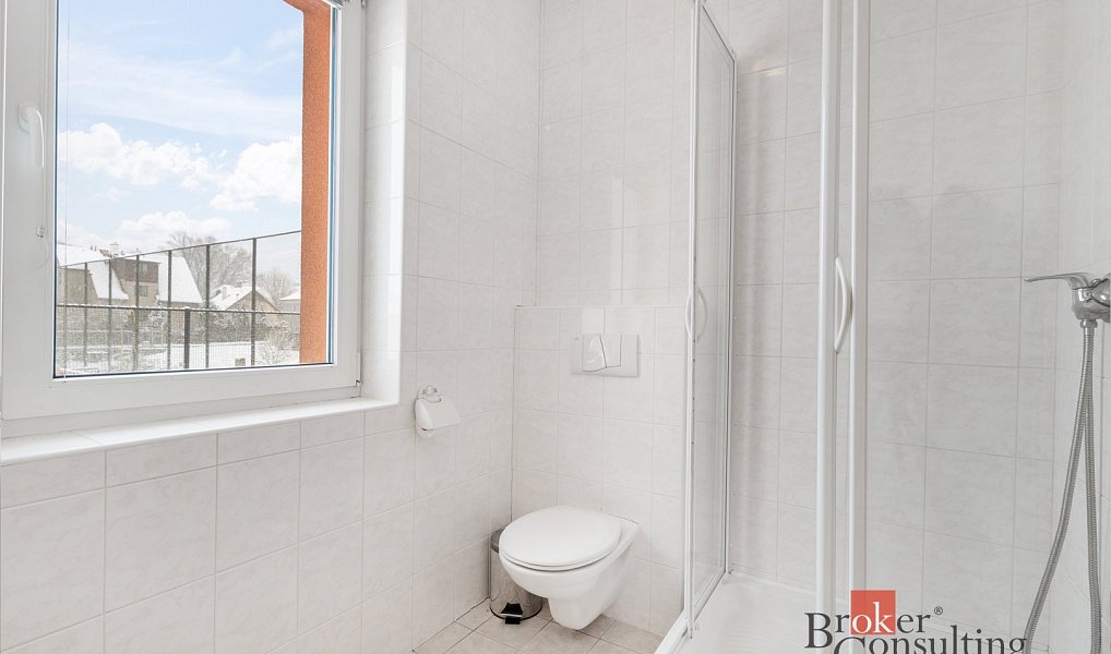 Pronájem bytu 1+kk 18 m², Liberec – náhled fotky 4