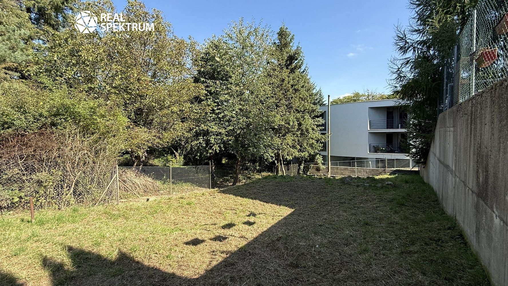 Prodej stavebního pozemku 323 m²