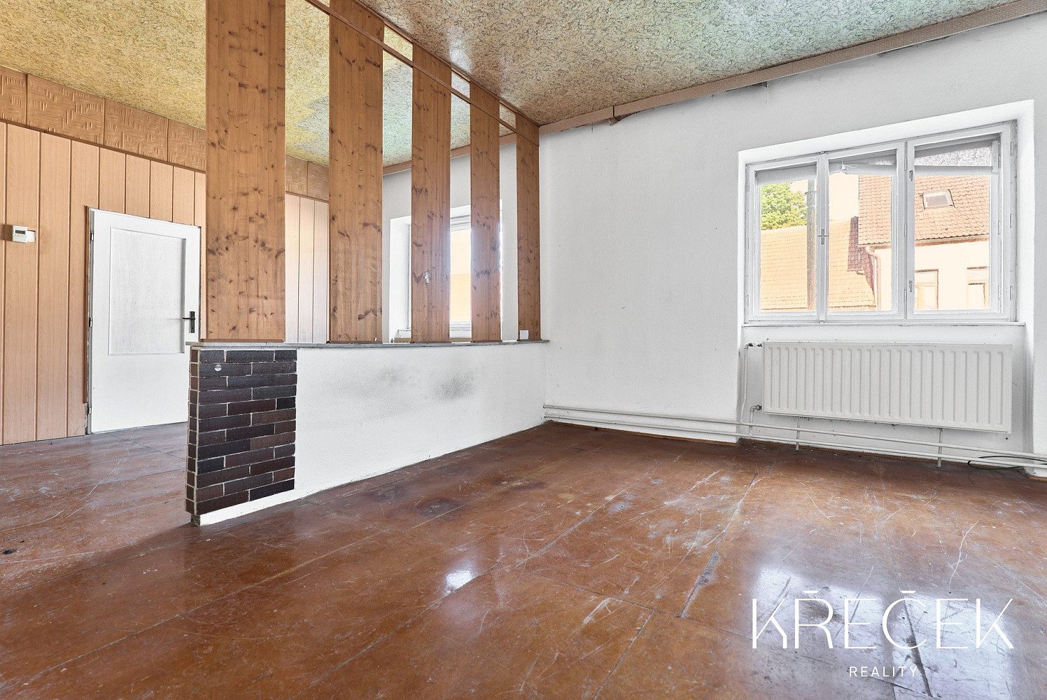 Prodej domu 250 m² s pozemkem 223 m² - Widok 2