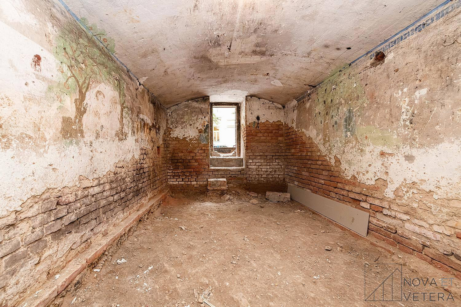 Prodej obchodních prostor 99 m² – fotografie 2