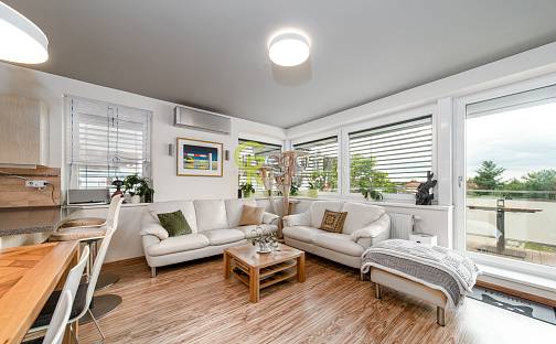 Prodej bytu 4+kk 96 m², Domanovická, Praha 9 - Újezd nad Lesy