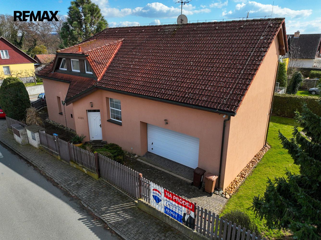 Prodej domu 290 m² s pozemkem 593 m²