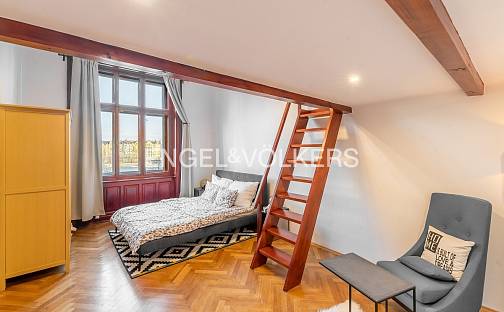 Pronájem bytu 2+1 70 m², Janáčkovo nábřeží, Praha 5 - Smíchov