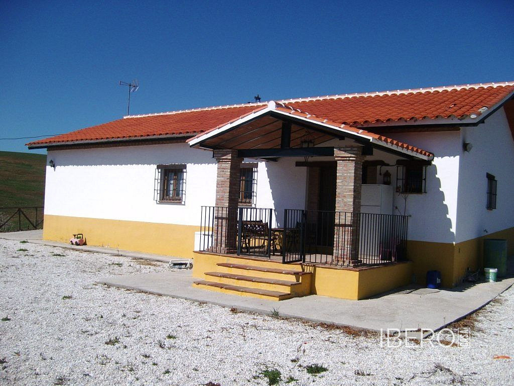 Prodej domu 150 m² s pozemkem 200 000 m²