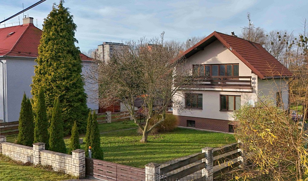 Prodej domu 181 m² s pozemkem 1 652 m², Bohumín – náhled fotky 2
