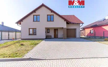 Prodej domu 222 m² s pozemkem 1 018 m², Okrouhlá, okres Blansko