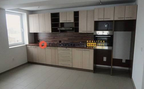 Prodej domu 220 m² s pozemkem 326 m², Bzenec, okres Hodonín