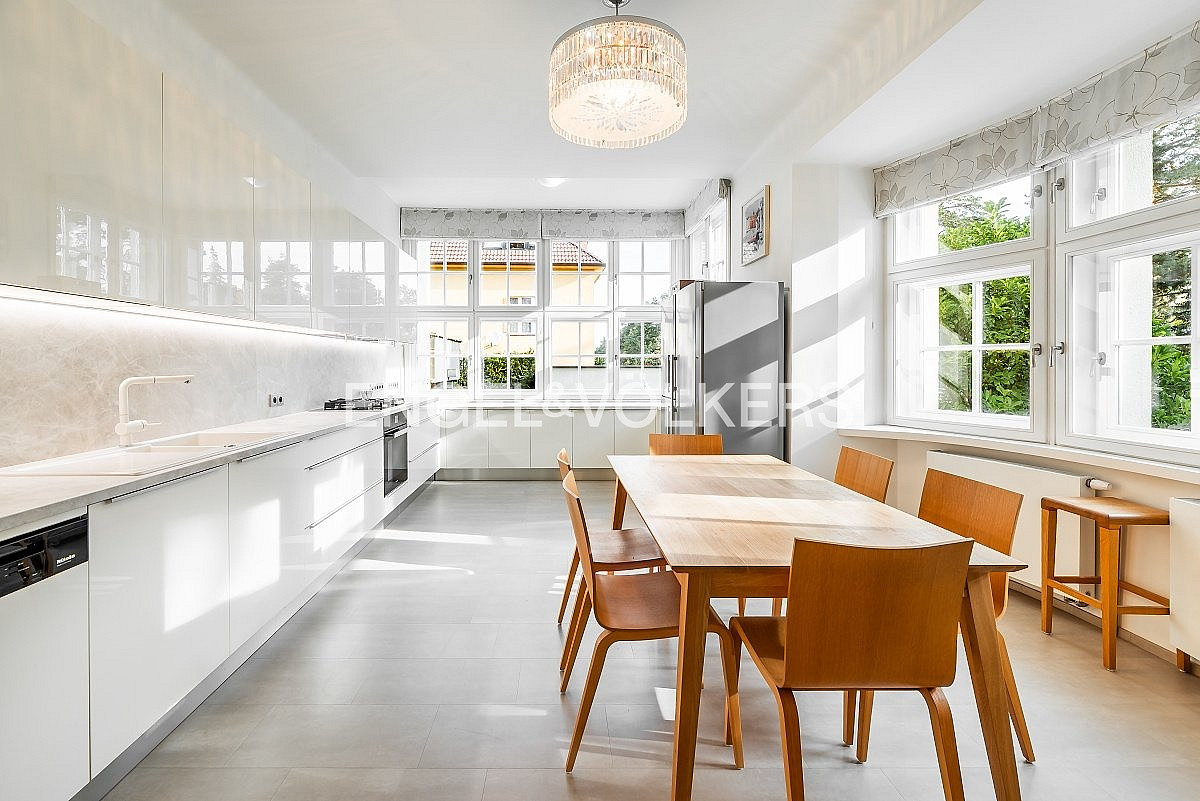 Pronájem domu 434 m² s pozemkem 600 m² – fotografie 5