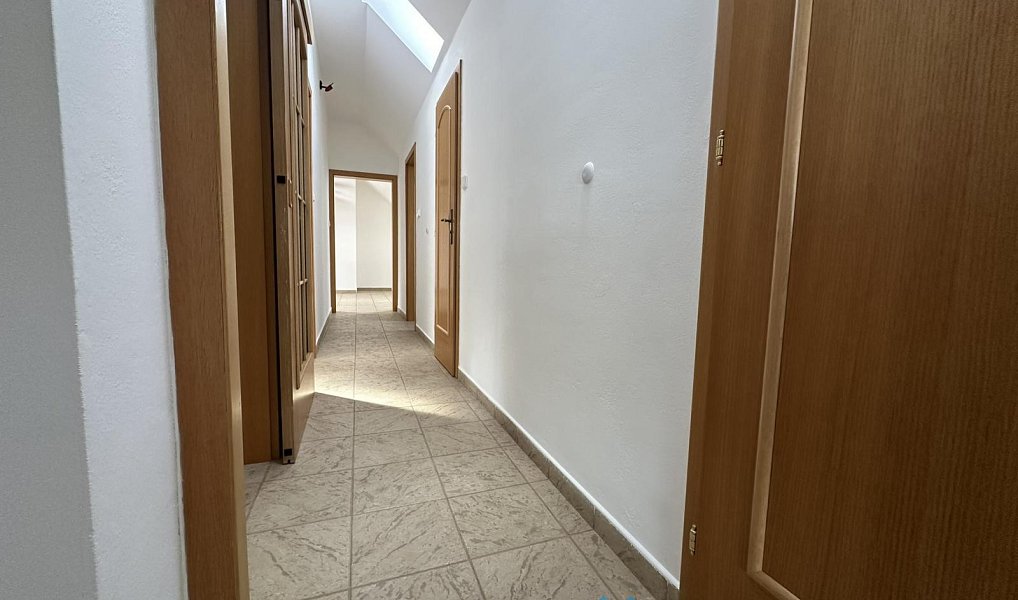 Pronájem bytu 3+1 130 m², Znojmo – náhled fotky 9