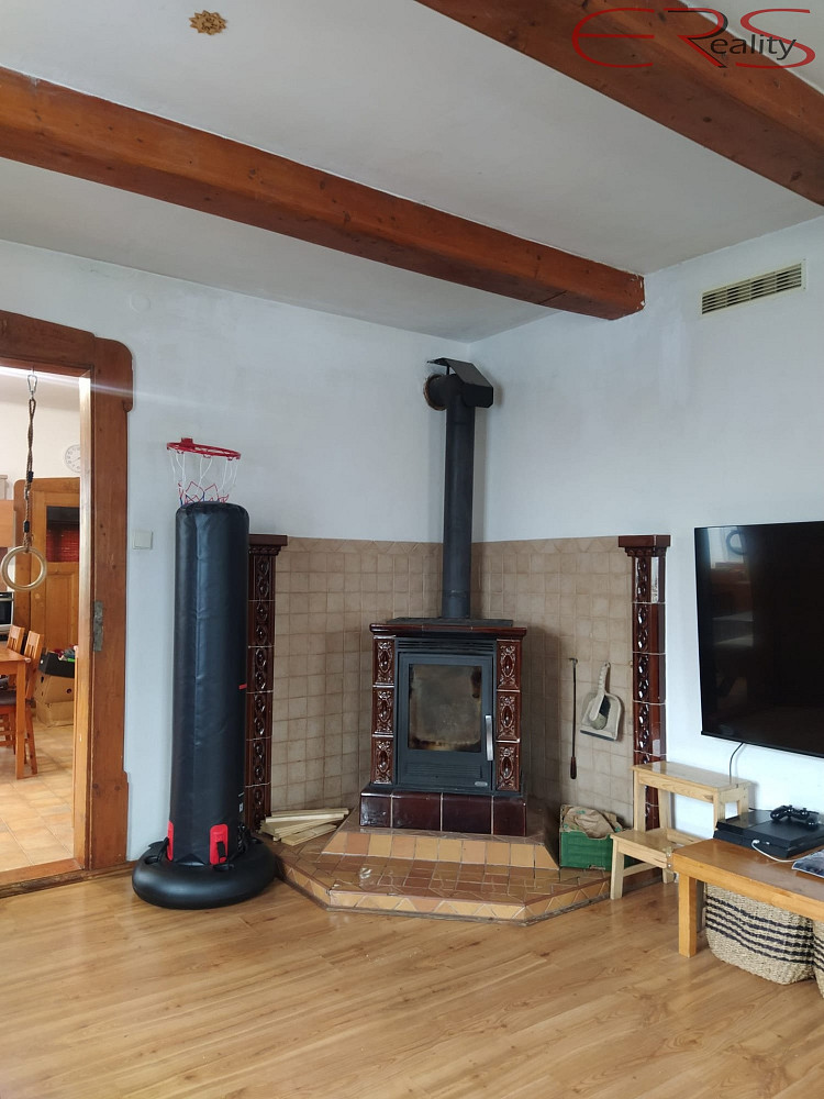 Prodej domu 250 m² s pozemkem 1 221 m² – fotografie 4