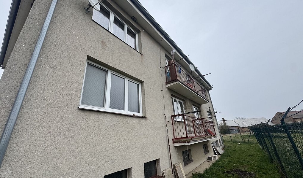 Prodej nájemního domu, činžáku 240 m², Milčice – náhled fotky 2