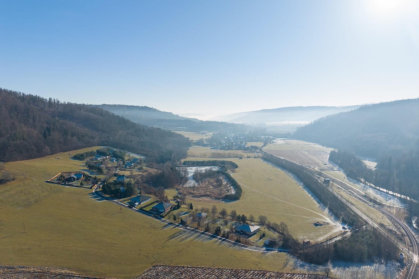 Prodej stavebního pozemku 1 200 m² – fotografie 2
