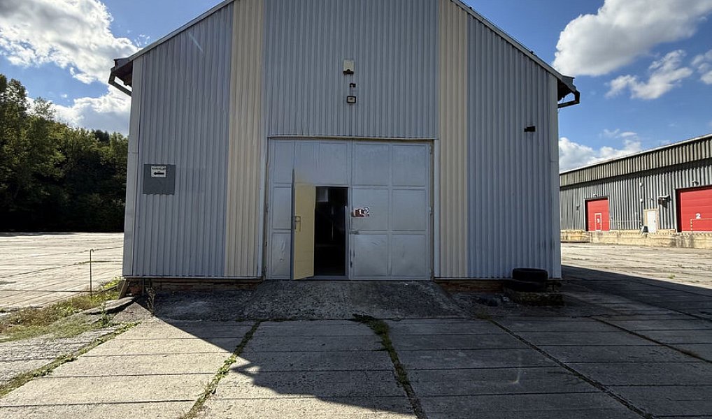 Pronájem skladovacích prostor 7 000 m², Veleň – náhled fotky 4