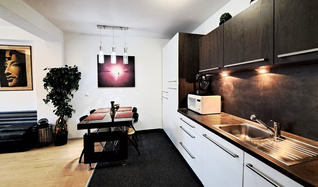 Pronájem bytu 2+kk 60 m², Zlín – náhled fotky 2