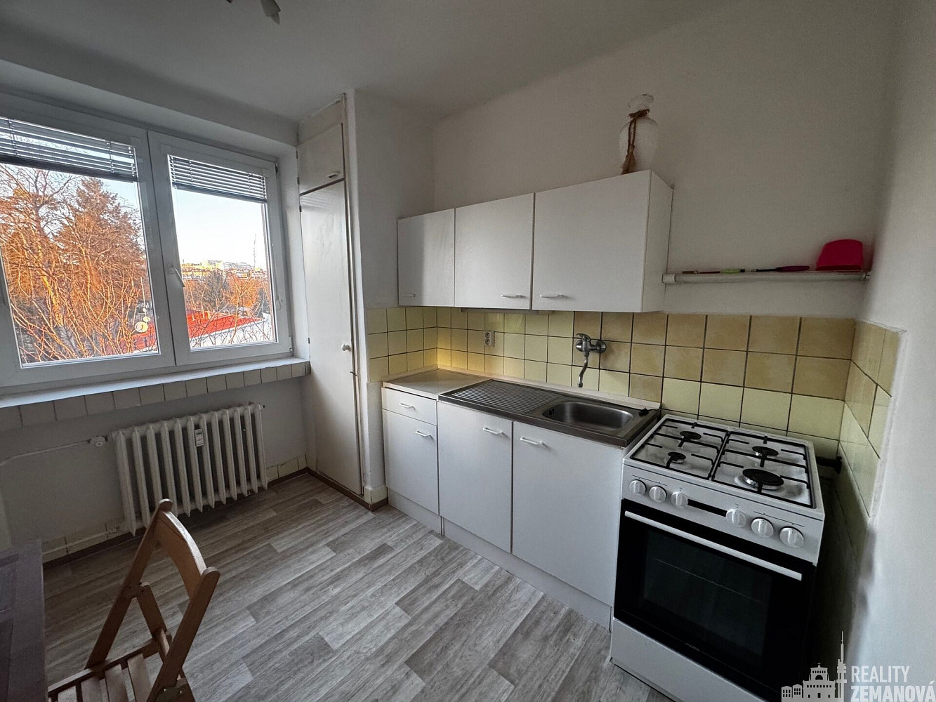 Pronájem bytu 1+1 38 m² — photo 2