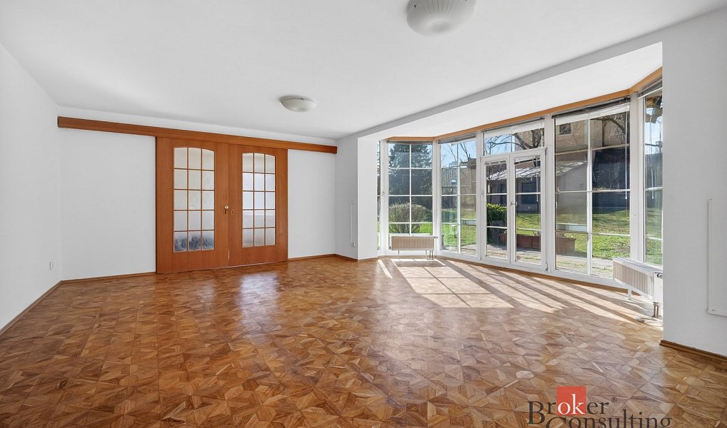 Prodej domu 258 m² s pozemkem 1 347 m², Praha – náhled fotky 6