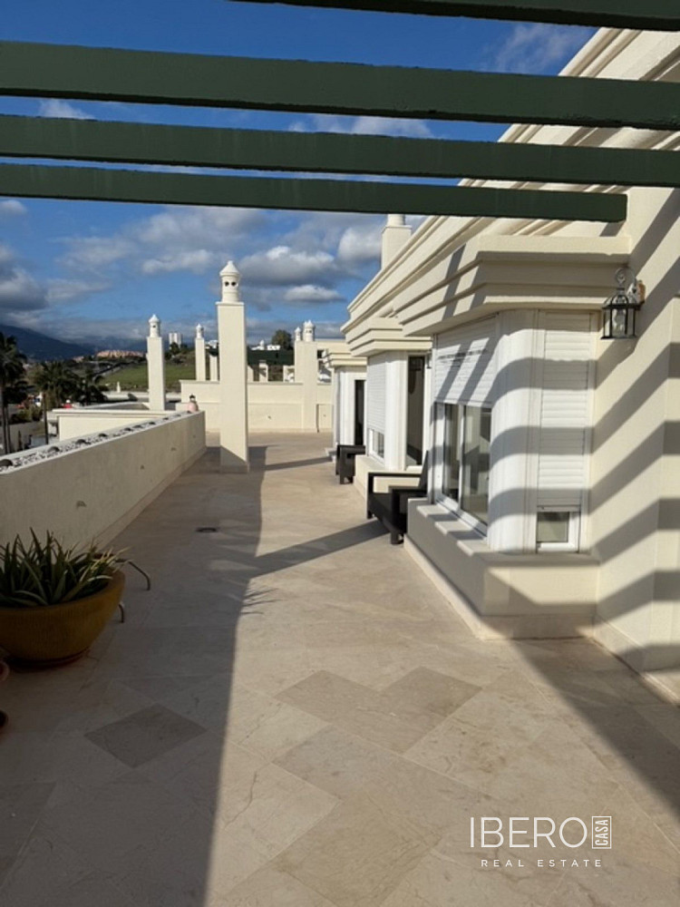 Pis 4+kk – Marbella, Nueva Andalucía - Vista 4