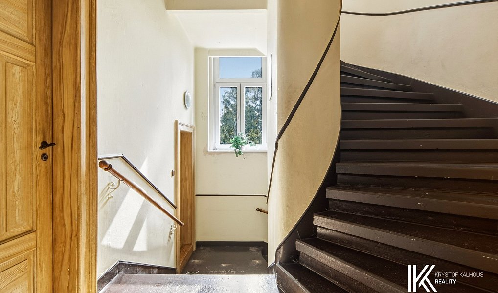 Prodej domu 260 m² s pozemkem 1 552 m², Varnsdorf – náhled fotky 19