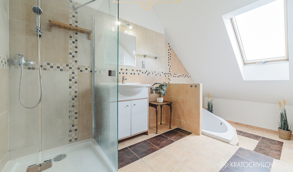Prodej bytu 4+1 122 m², Písek – náhled fotky 12