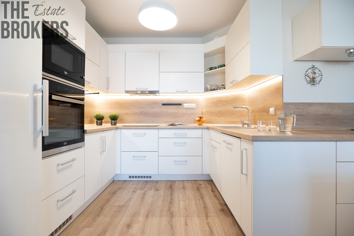 Pronájem bytu 4+kk 102 m²