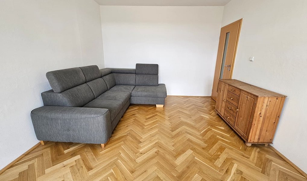 Pronájem bytu 3+1 63 m², Město Touškov – náhled fotky 4