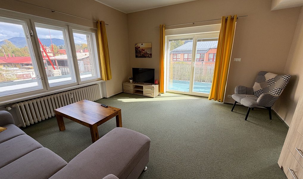 Pronájem bytu 2+1 87 m², Rožnov pod Radhoštěm – náhled fotky 11