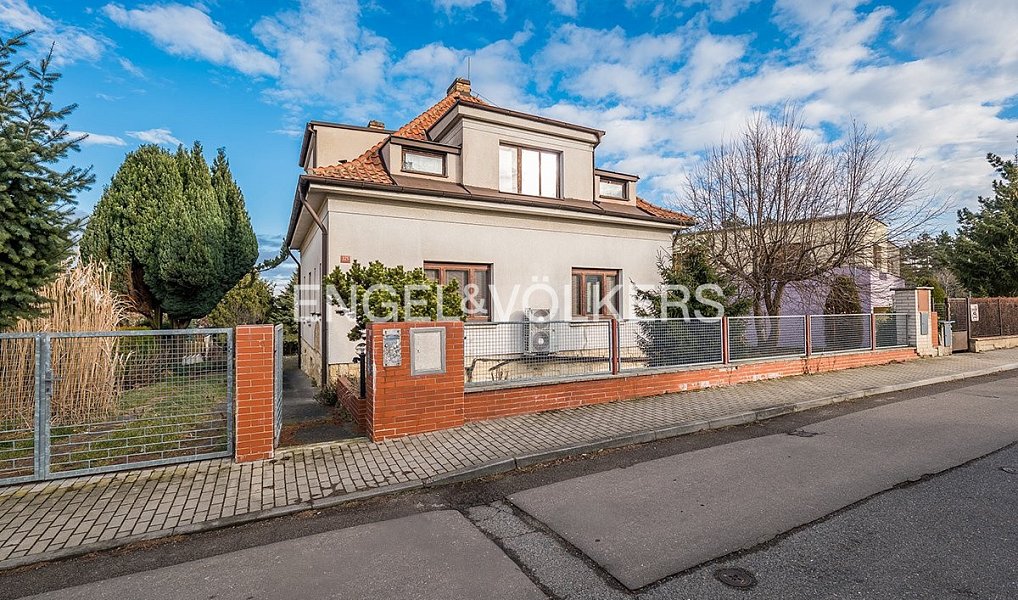 Prodej domu 300 m² s pozemkem 904 m², Praha – náhled fotky 6