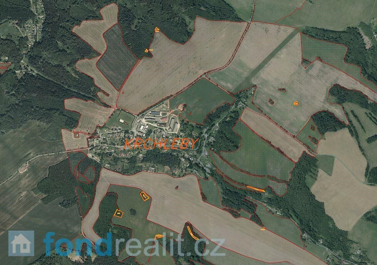 Prodej pole 7 831 m²