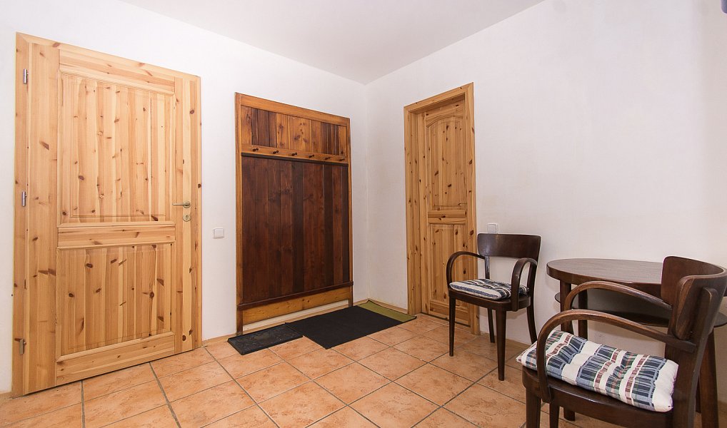Prodej nájemního domu, činžáku 550 m², Heřmaničky – náhled fotky 5