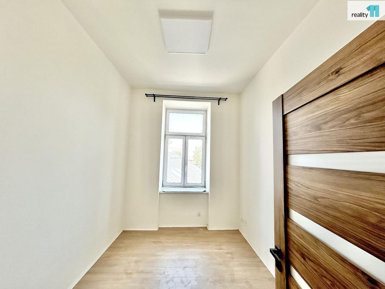 Pronájem bytu 2+kk 41 m² – fotografie 2