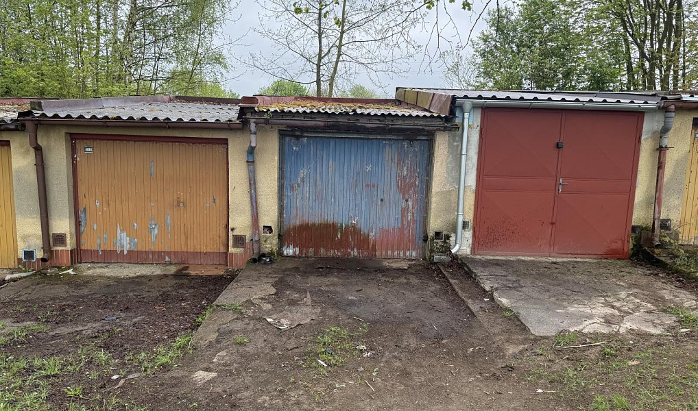 Prodej 3x garáž, OV, 88 m2, Cheb - část Háje + Švédský vrch, Aš – náhled fotky 6