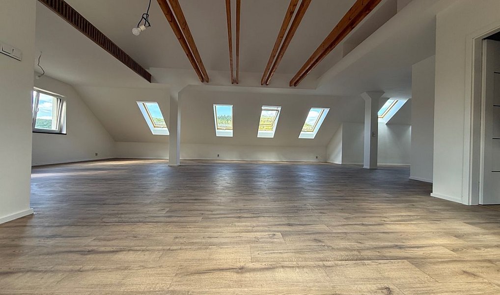 Prodej bytu atypického 138 m², Karlštejn – náhled fotky 4