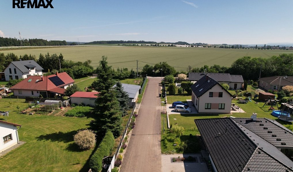 Prodej stavebního pozemku 713 m², Jaroměř – náhled fotky 4