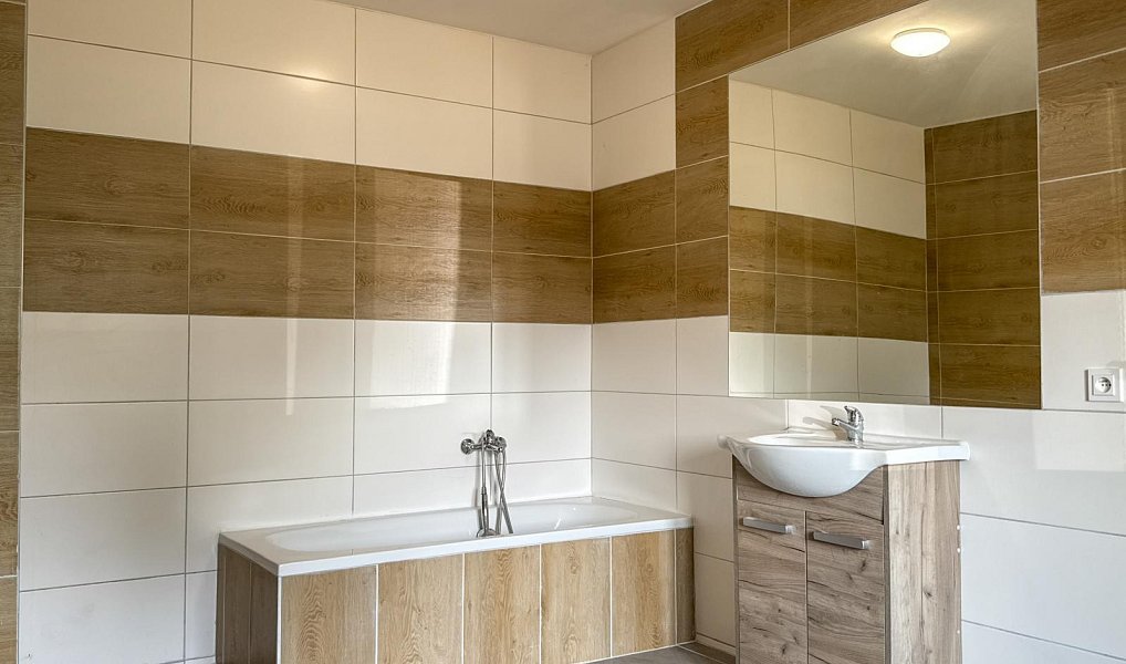 Prodej domu 182 m² s pozemkem 284 m², Seloutky – náhled fotky 12