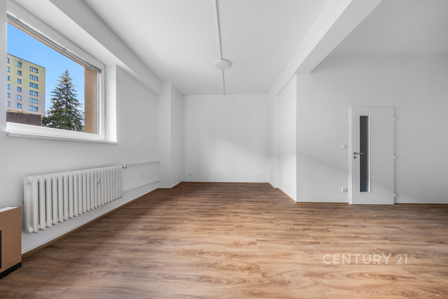 Pronájem bytu 1+kk 37 m² — photo 3