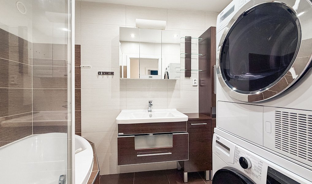 Pronájem bytu 3+1 80 m², Praha – náhled fotky 9