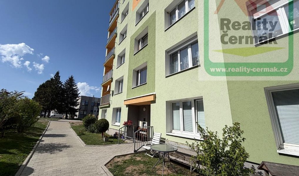 Prodej bytu 3+1 68 m², Holýšov – náhled fotky 2