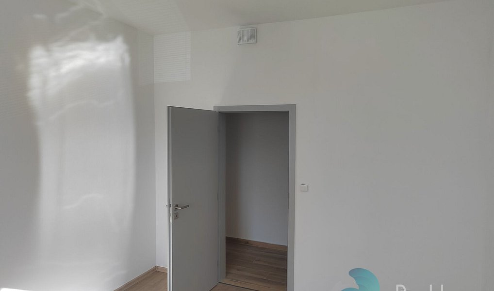 Pronájem bytu 4+kk 86 m², Trhové Sviny – náhled fotky 13