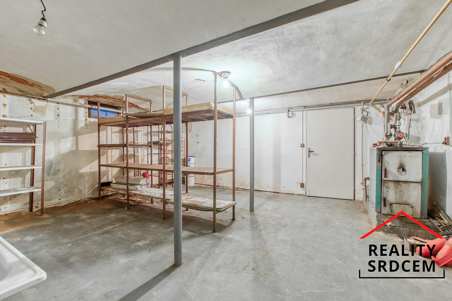 Prodej komerčního objektu (jiného typu) 600 m² – fotografie 4
