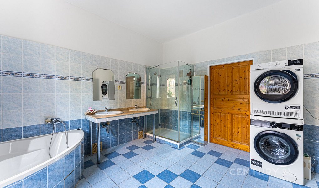 Prodej domu 280 m² s pozemkem 297 m², Praha – náhled fotky 9