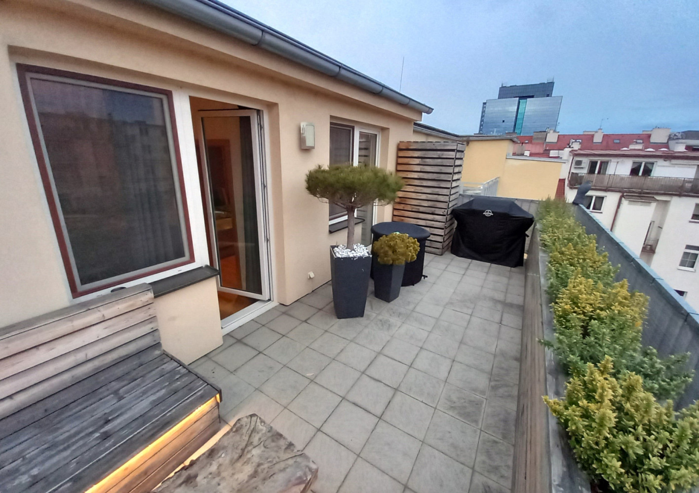 Pronájem bytu 2+kk 42 m² – fotografie 2