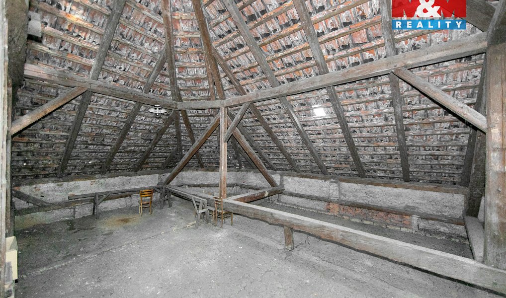 Prodej domu 160 m² s pozemkem 358 m², Brnířov – náhled fotky 18