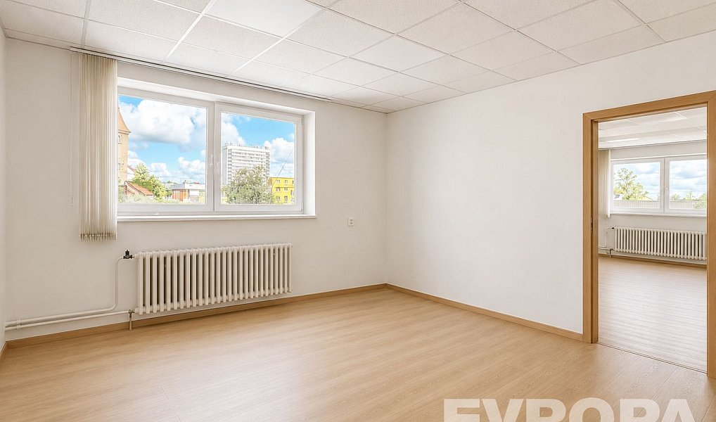 Pronájem kanceláře 75 m², Kolín – náhled fotky 10