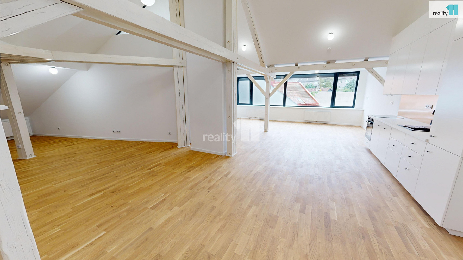 Pronájem bytu 2+kk 151 m²