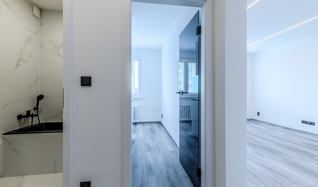 Prodej bytu 1+1 36 m², Praha – náhled fotky 8