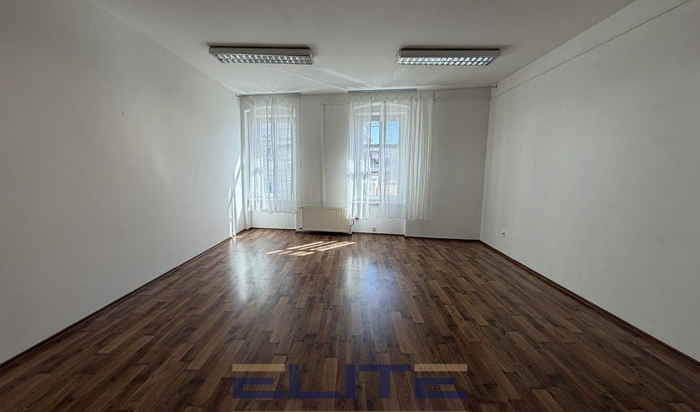 Pronájem kanceláře 33 m², Liberec – náhled fotky 2