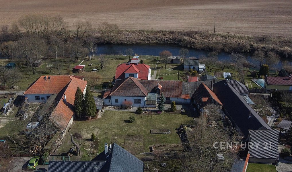 Prodej domu 186 m² s pozemkem 1 322 m², Skorkov – náhled fotky 6
