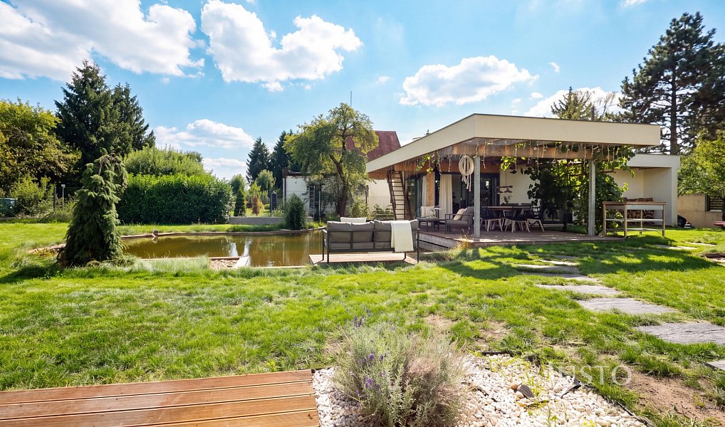 Prodej domu 349 m² s pozemkem 1 385 m², Ohrobec – náhled fotky 43